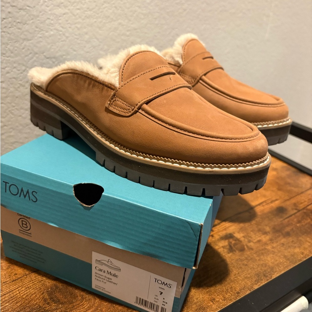 TOMS woman’s Brown Cara Mule Loafers